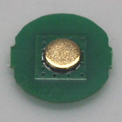 Button spacer to connect flat top batteries in series